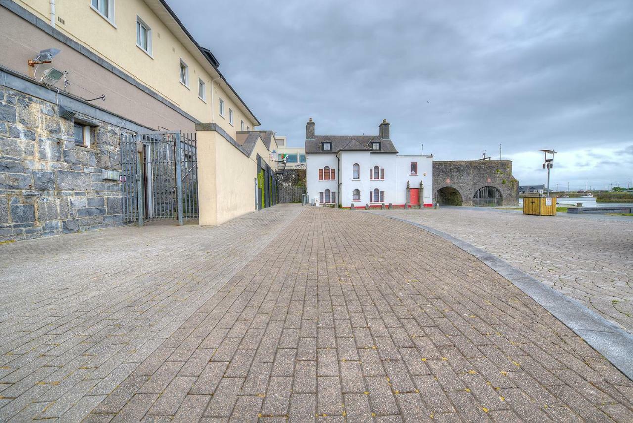 Spanish Arch Galway Eksteriør billede